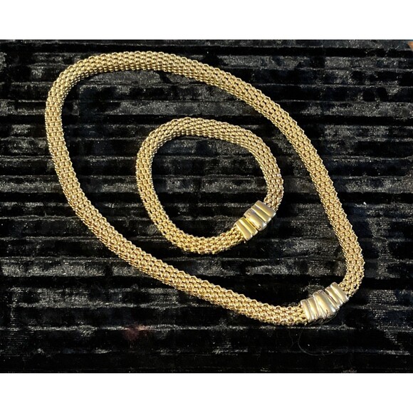 Vintage Chunky Goldtone Mesh Chain Magnetic Front Clasp Necklace & Bracelet Set - Picture 1 of 12